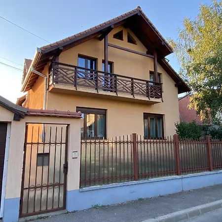 Subarini Garden Apartment